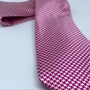 David Donahue Geometric Oink and White Necktie